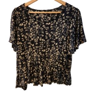 Lucky Brand Large Navy Cream Floral With‎ Ruffle Sleeves